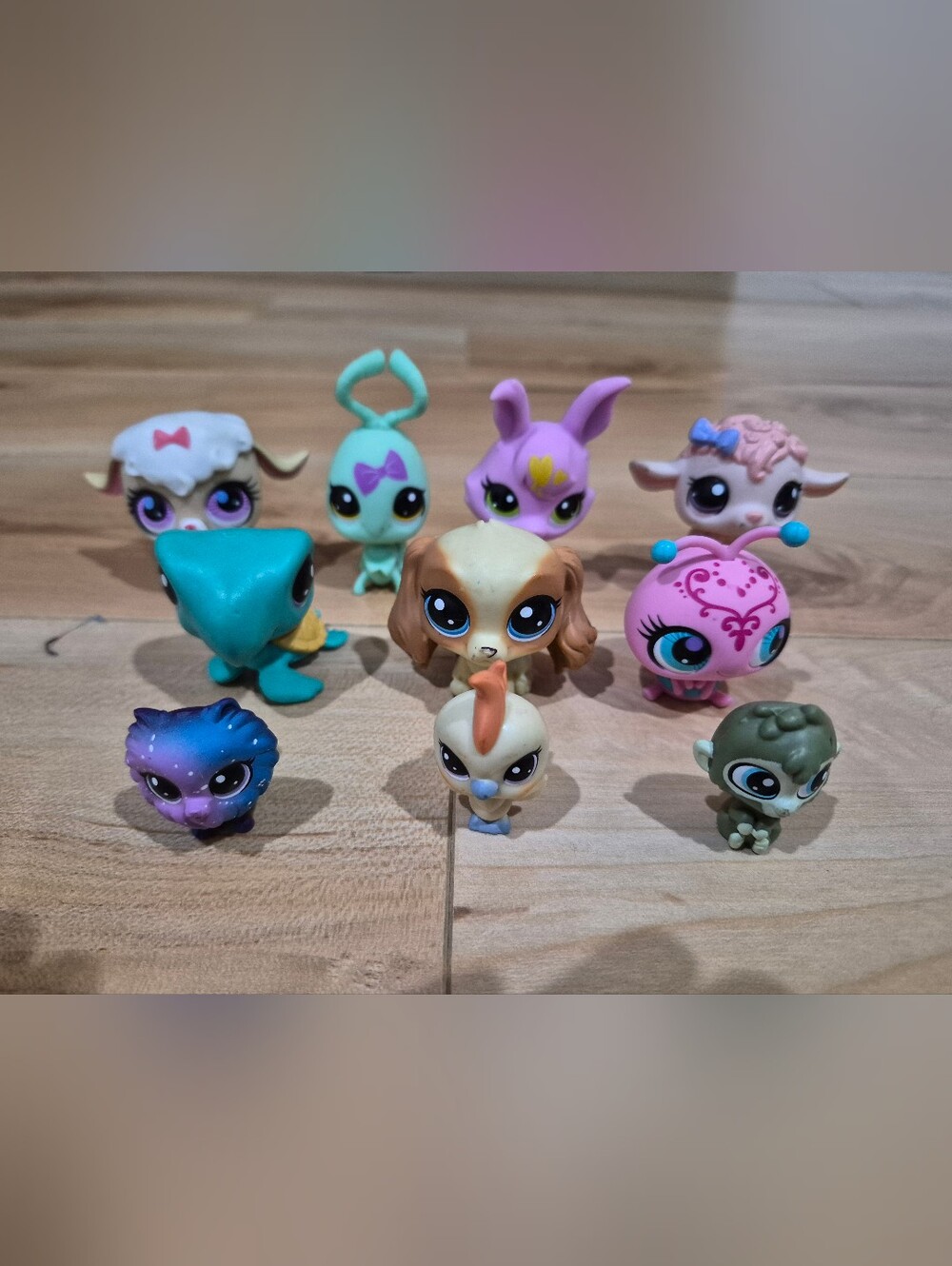 10 Littlest Pet Shop (LPS) lot 1